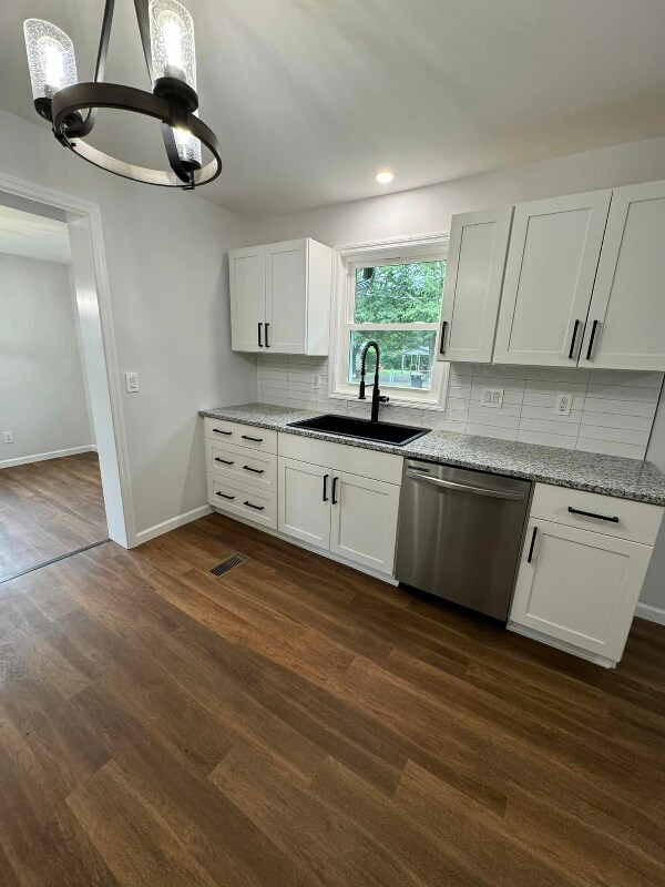 Building Photo - 306 Edgewood Ave