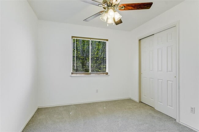 Building Photo - 201 Woodley Rd