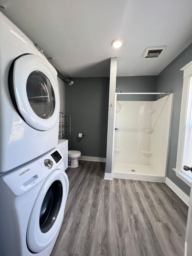 Building Photo - 1029 Walker Ave NW