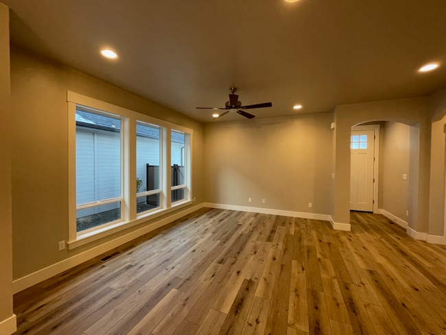 Building Photo - 2171 E Hidcote St