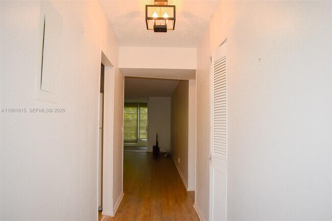 Building Photo - 260 NW 76th Ave