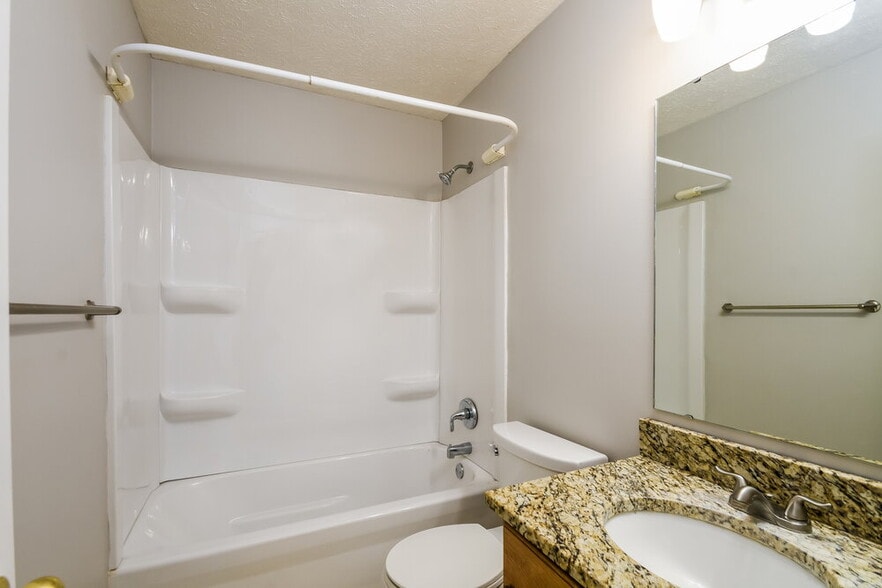 Building Photo - 9875 Worthington Blvd