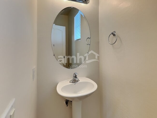 Building Photo - 3787 E Flower Ct