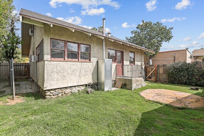 Backyard / Dog Run - 490 MacDonald St