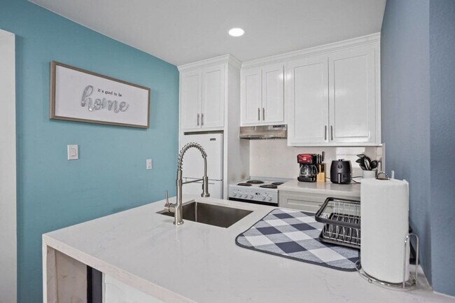 Building Photo - 2620 Arbor St