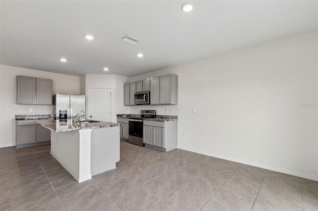 Building Photo - 8454 Ender Hls Dr