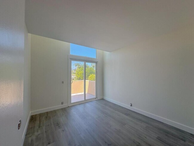Building Photo - 25512 Maximus St