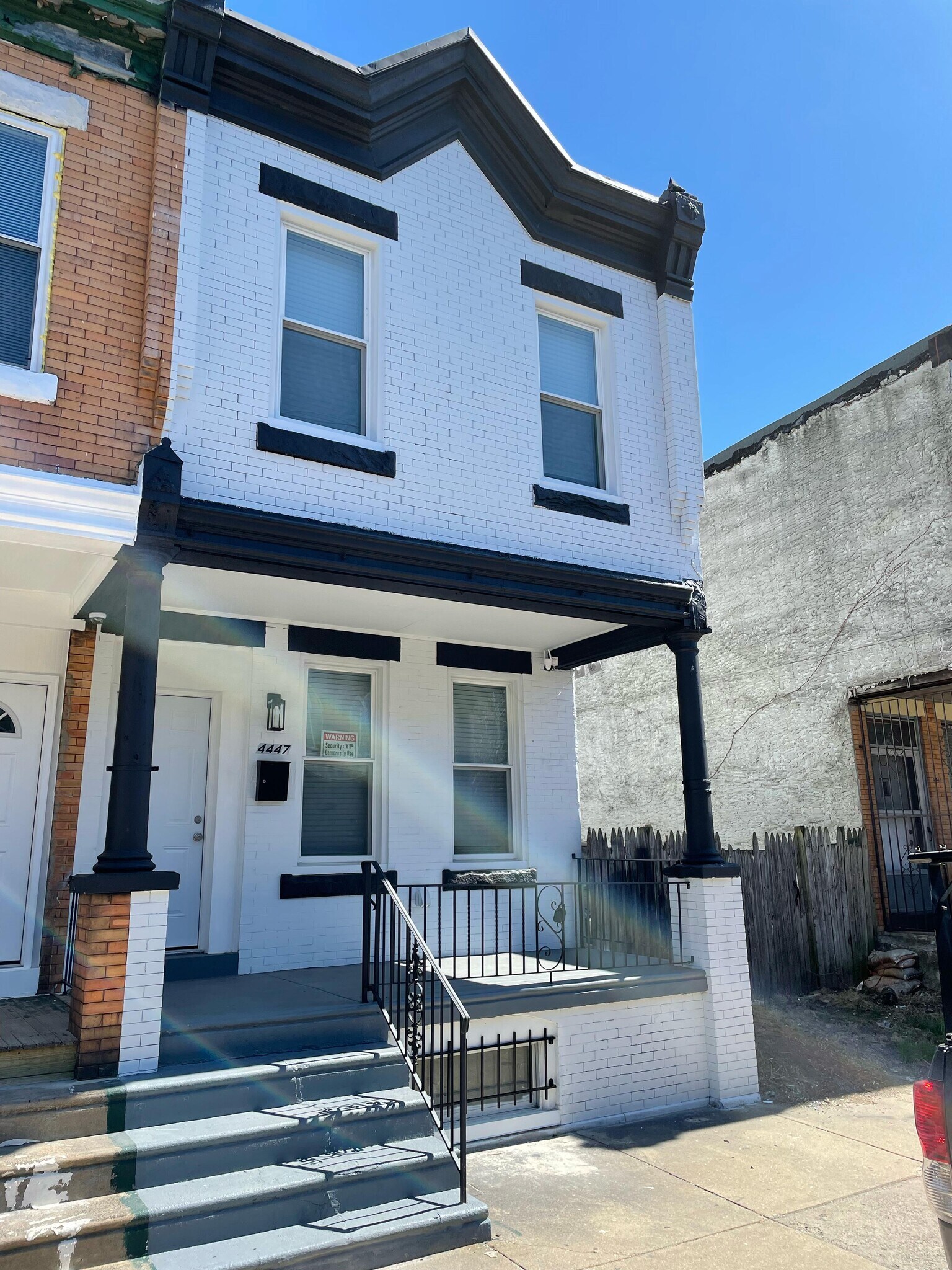 Building Photo - 4447 N 19th St