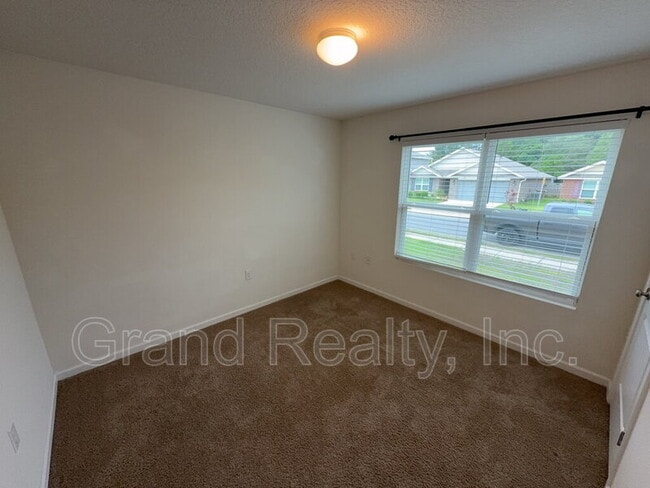 Building Photo - 6474 Churchill Cir
