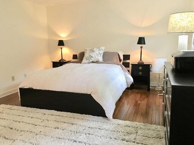 Building Photo - 88 Heritage Hill Rd