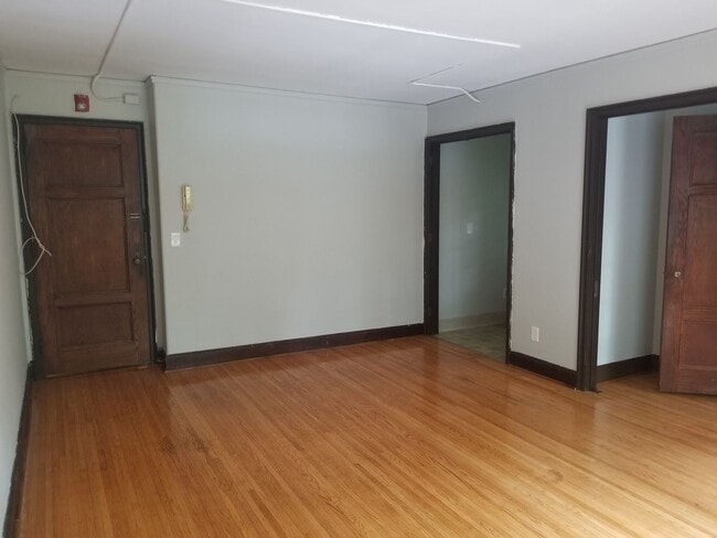 Building Photo - 117 Highland Pkwy