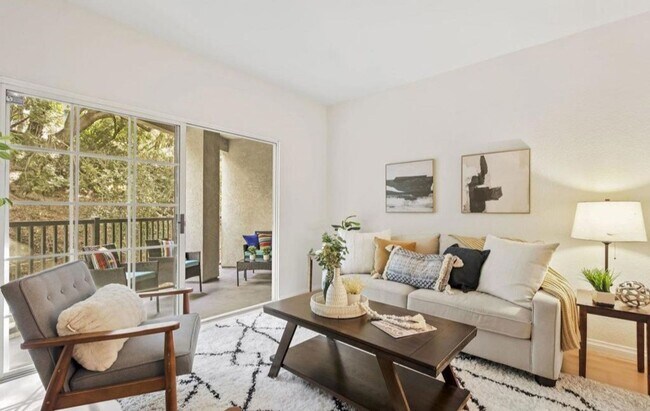 Building Photo - Live Elevated in the Heart of North Park!