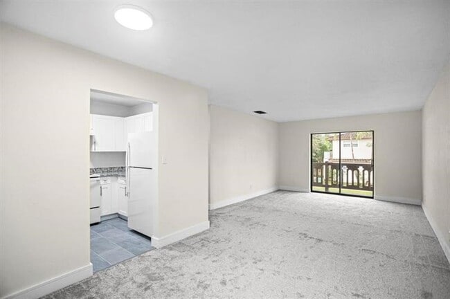 Building Photo - 493 NW 43rd St