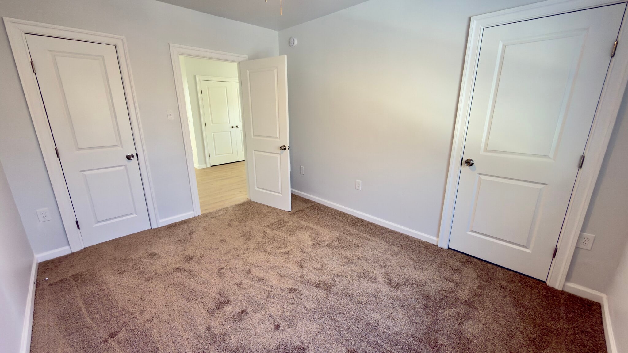 Building Photo - 403 N Walnut St