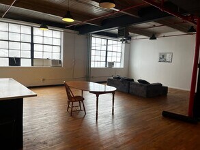 Building Photo - 1501 Kemper St