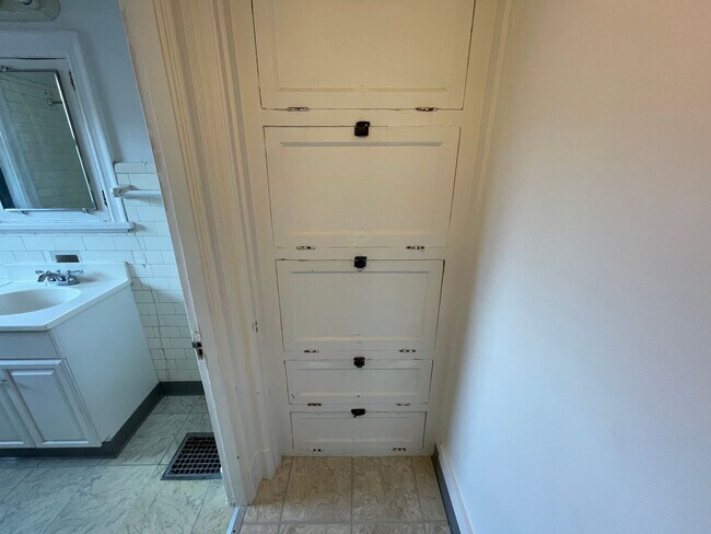 Building Photo - 125 N Homewood Ave