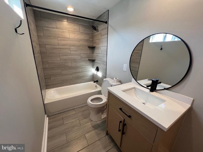 Building Photo - 33 Old US Hwy 1