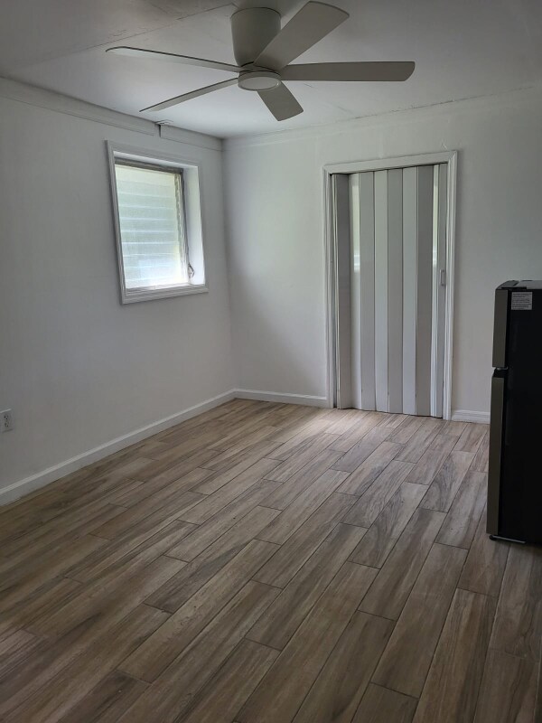 Building Photo - 526 blue Spring Ave