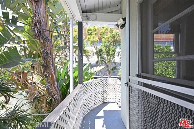 Building Photo - 11061 Ohio Ave Ave