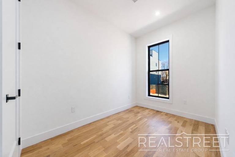 Building Photo - Brand New 4 Bed 4 Bath with in unit WD!