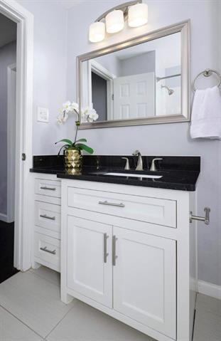 Building Photo - 10282 Vinemont St