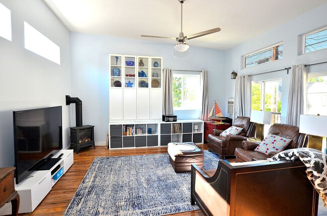 Primary Photo - 1Bd/1Ba Guest house, centrally located.