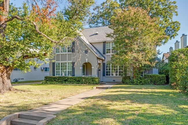 Primary Photo - 3912 Rawlins St