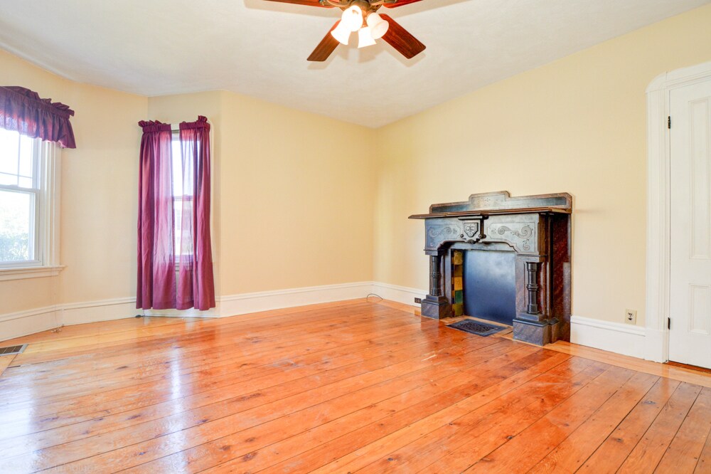 Building Photo - 48 South St