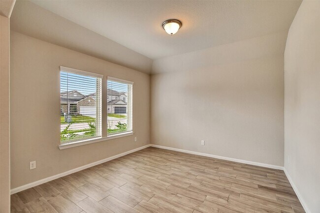 Building Photo - 388 Kendall Crest Dr