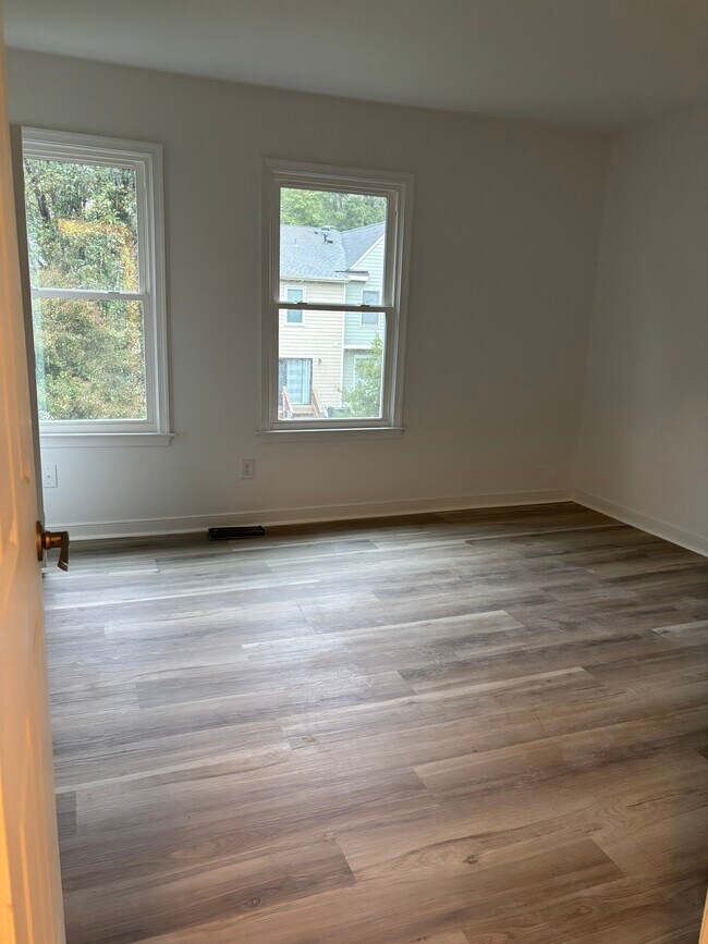 Building Photo - 6906 Partridge Run