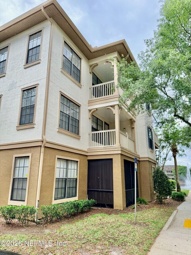 Building Photo - 12700 Bartram Park Blvd