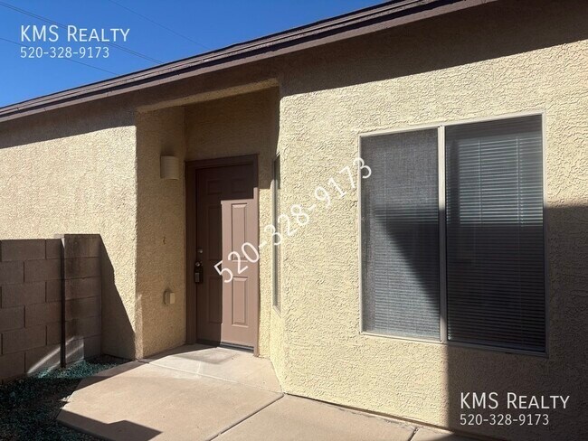 Building Photo - 3638 Drexel Manor Stra