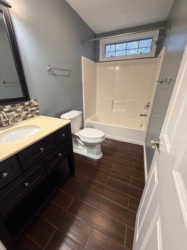 Building Photo - 317 Heather Glen Ln