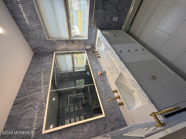 Building Photo - 293 Lawrence Ave