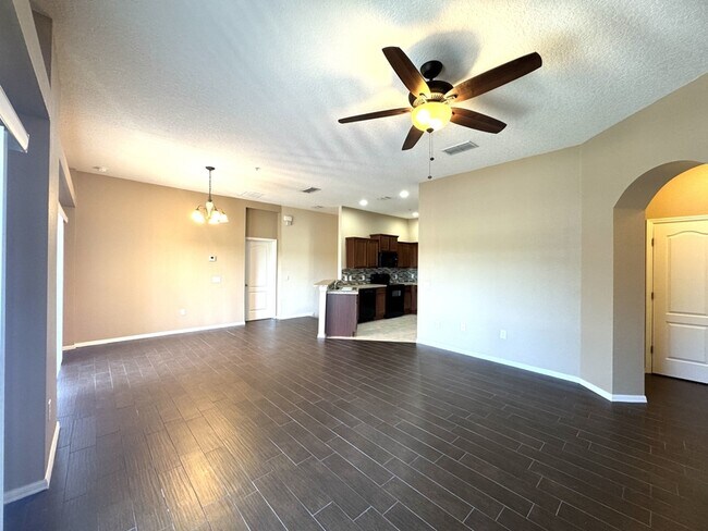 Building Photo - 6582 S Goldenrod Rd