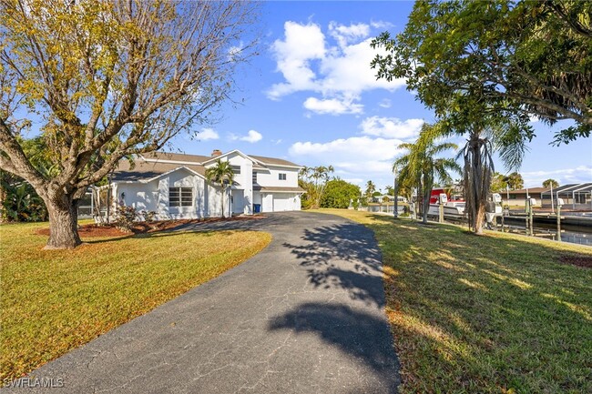 Building Photo - 1182 Betmar Blvd