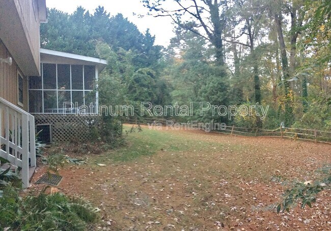 Building Photo - 9775 Loblolly Ln