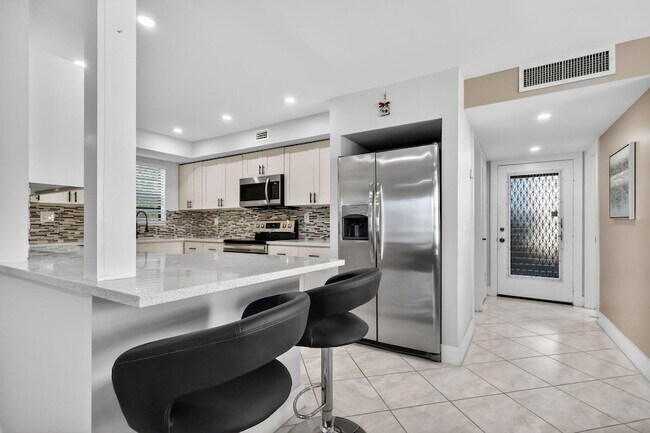 Building Photo - 492 Piedmont Ct