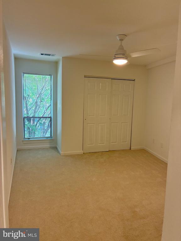 Building Photo - 5772 Rexford Ct