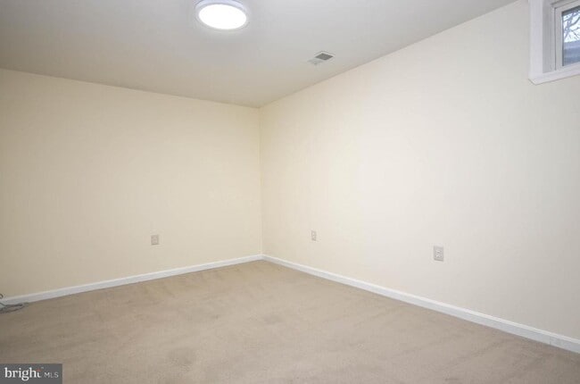 Building Photo - 9440 William Kirk Ln