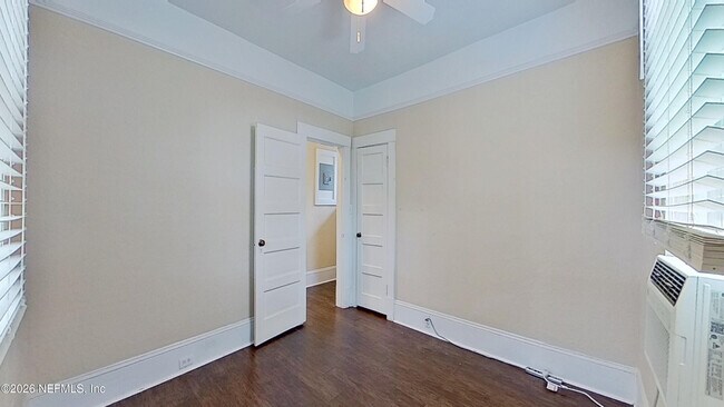 Building Photo - 1513 Palm Ave