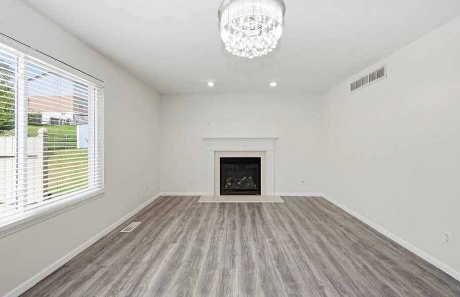 Building Photo - 7649 Tollgate Ct