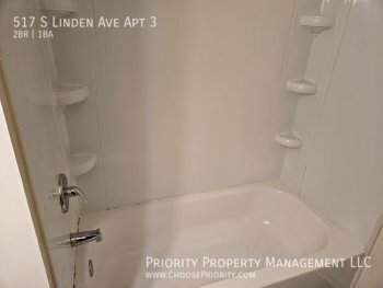 Building Photo - 517 S Linden Ave