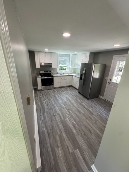 Building Photo - 6830 Zion Church Rd