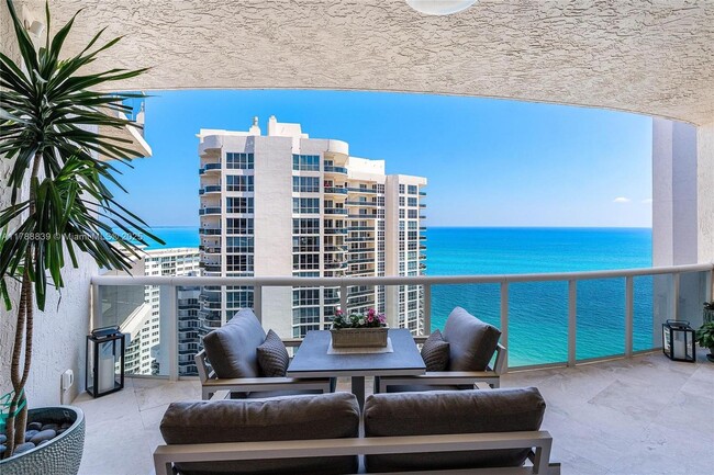 Building Photo - 3100 N Ocean Blvd