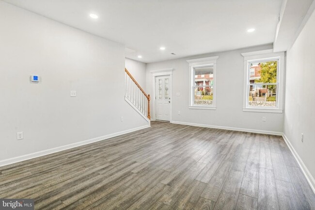 Building Photo - 3219 Presstman St