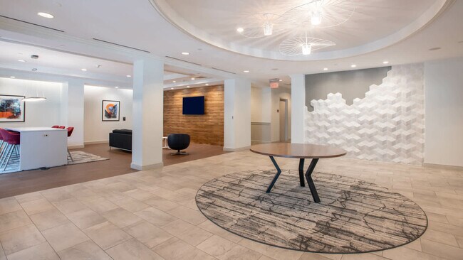 Building Photo - 70 Hope Ave