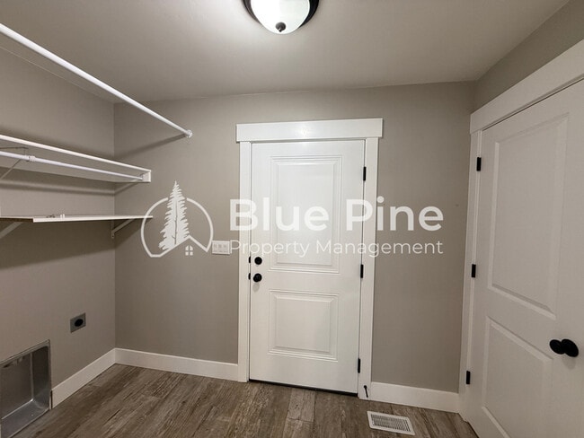 Building Photo - 3755 Harrington Rd