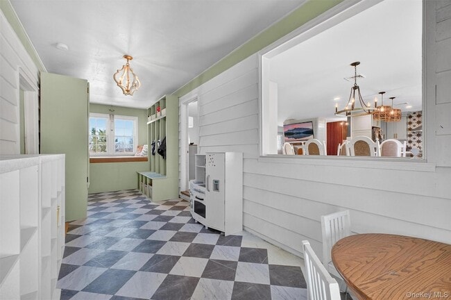 Building Photo - 49 Clover Hill Dr