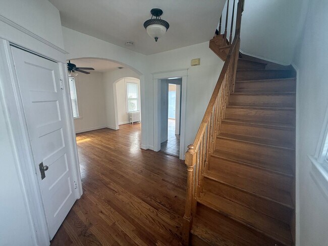 Building Photo - 2815 Kildaire Dr